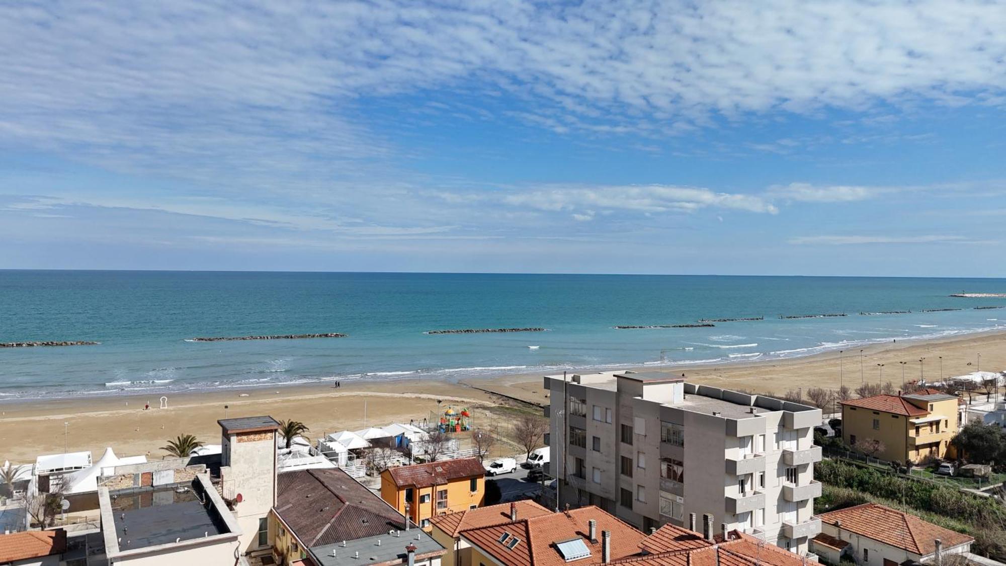 Se041 - Senigallia, Quadrilocale Accessoriato A 150Mt Dal Mare エクステリア 写真