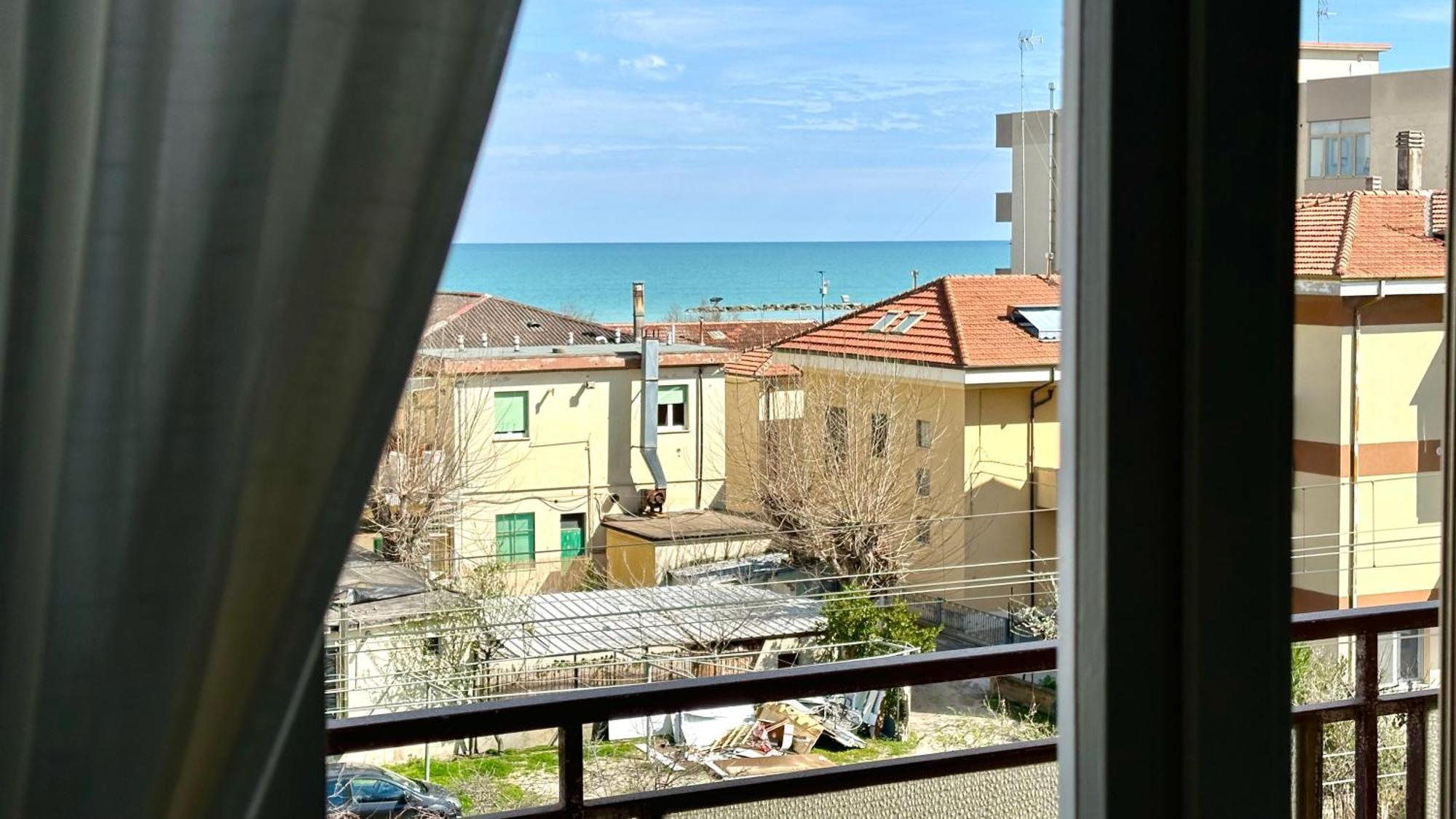 Se041 - Senigallia, Quadrilocale Accessoriato A 150Mt Dal Mare エクステリア 写真