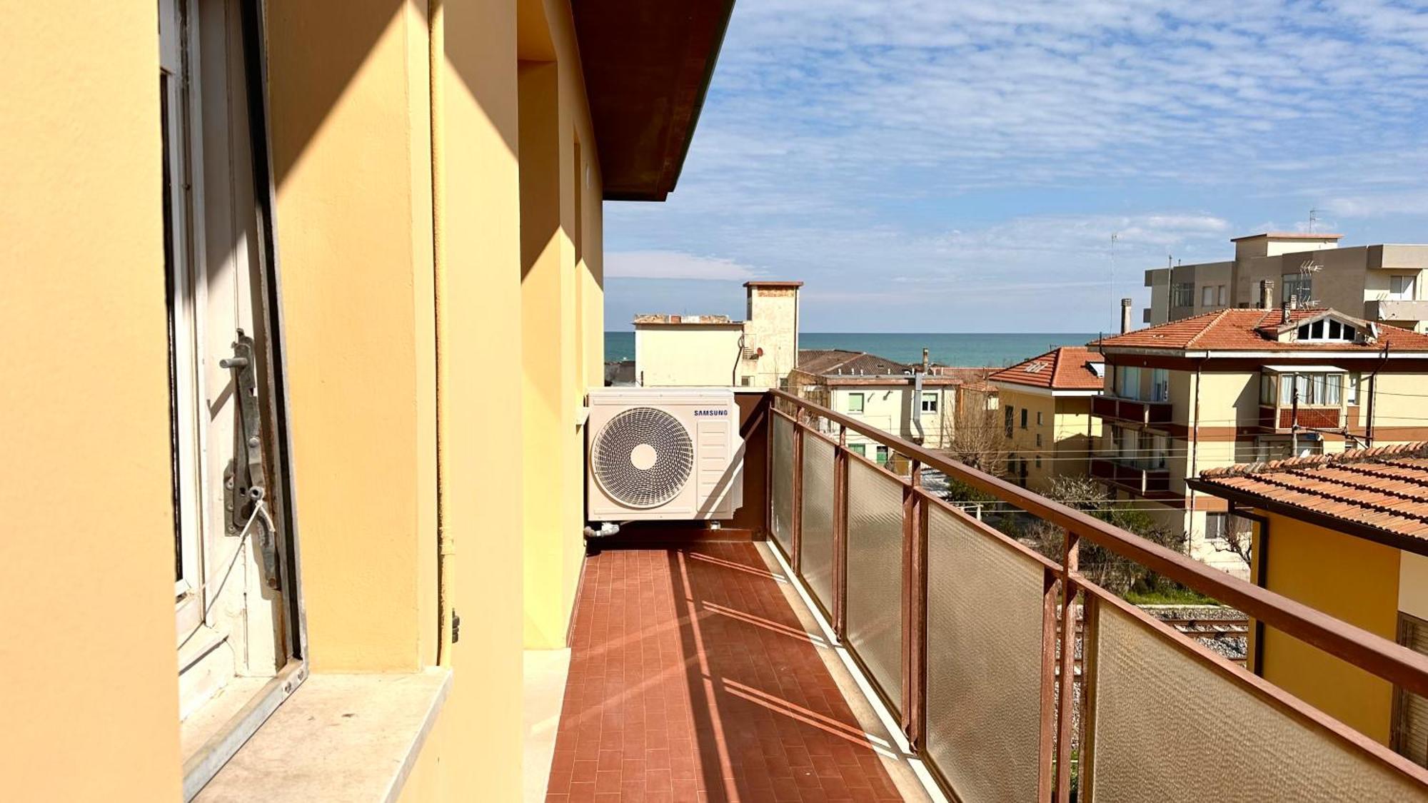 Se041 - Senigallia, Quadrilocale Accessoriato A 150Mt Dal Mare エクステリア 写真